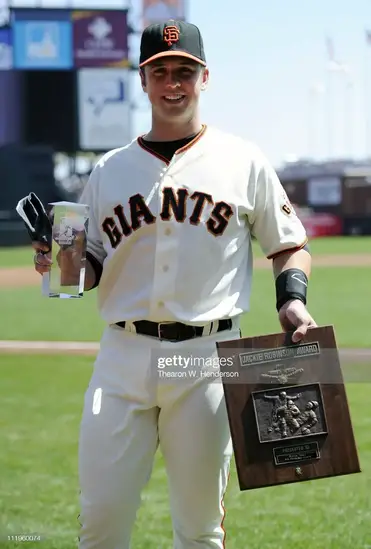 The Legendary Career of Buster Posey in a Hardcover Book – Pediment  Publishing