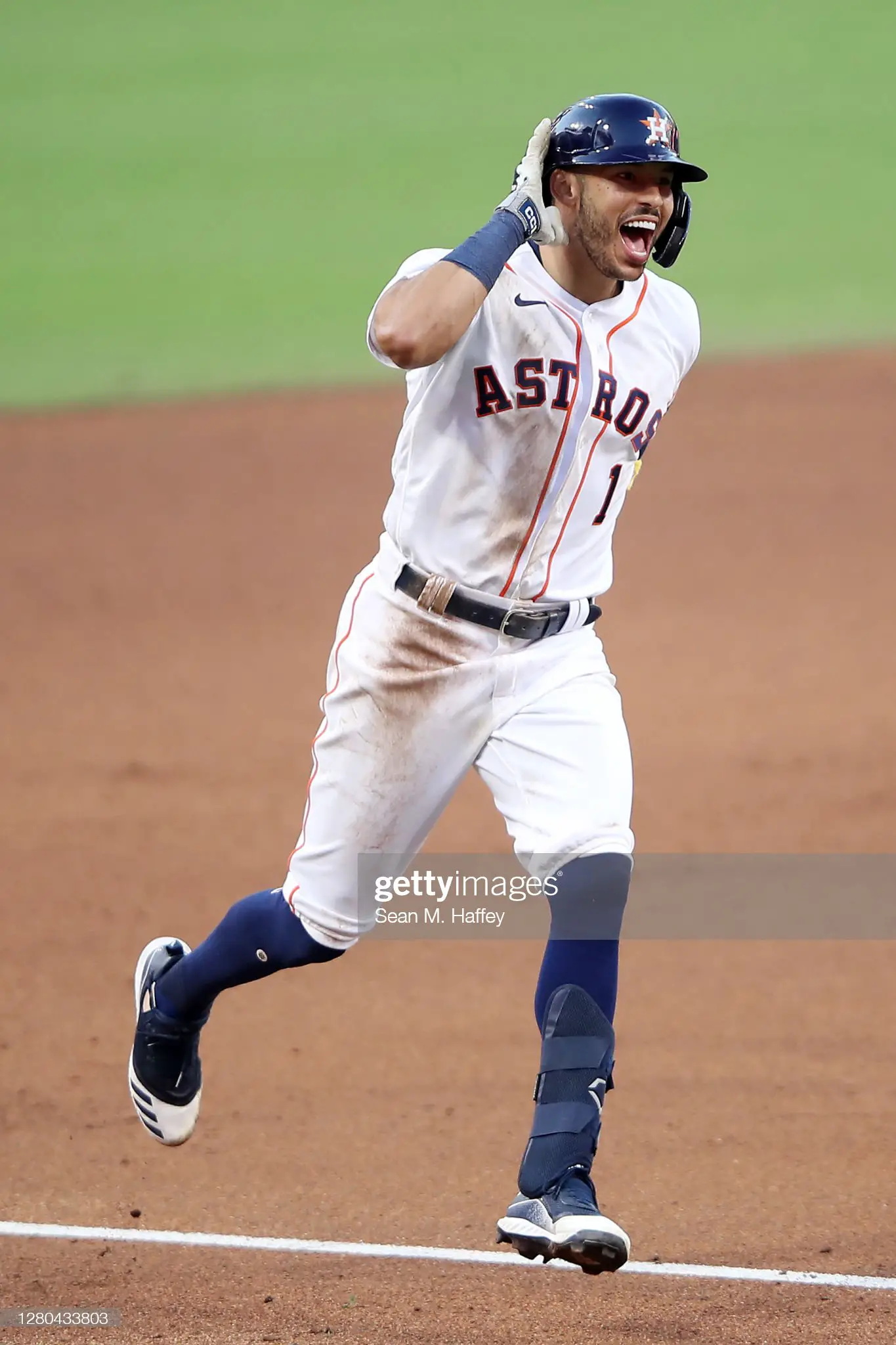 With Carlos Correa in flux, Jeremy Peña is favorite to be Astros shortstop