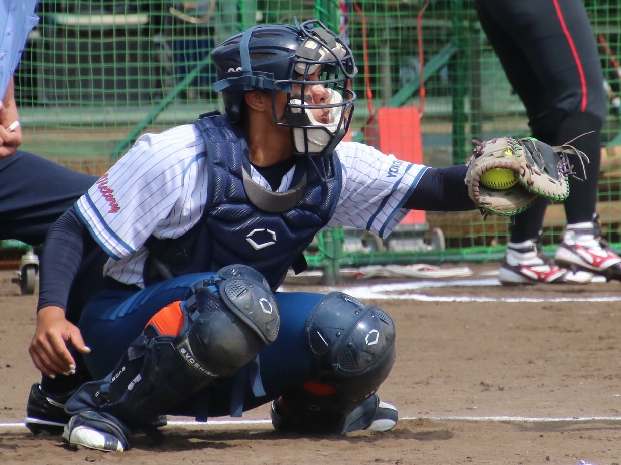 Dejah Mulipola fastpitch catcher behind the plate at the 2026 USA Softball International Cup